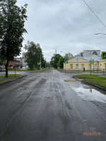 В Кингисеппе меняют асфальт на улицах Вокзальная и Железнодорожная