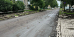 В Кингисеппе меняют асфальт на улицах Вокзальная и Железнодорожная